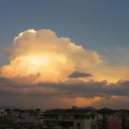 Collective Harmony 3 Bedroom Ideal For Business & Groups *