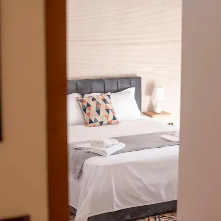 Apartment Tirana Center - Family & Friends - 3Bdr - Perfect For 8 Tirana