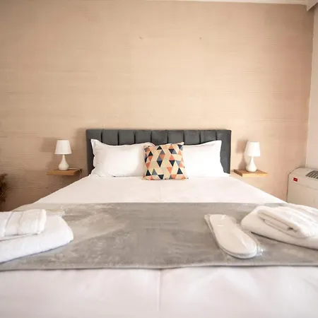 Tirana Center - Family & Friends - 3Bdr - Perfect For 8