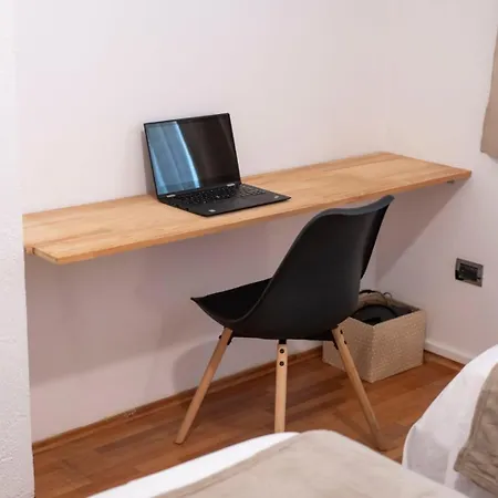 Apartment Tirana Center - Family & Friends - 3Bdr - Perfect For 8 Tirana