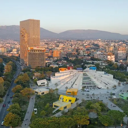 Tirana Center - Family & Friends - 3Bdr - Perfect For 8 * Tirana