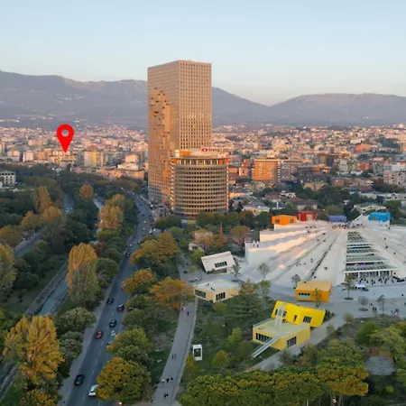 Tirana Center - Family & Friends - 3Bdr - Perfect For 8