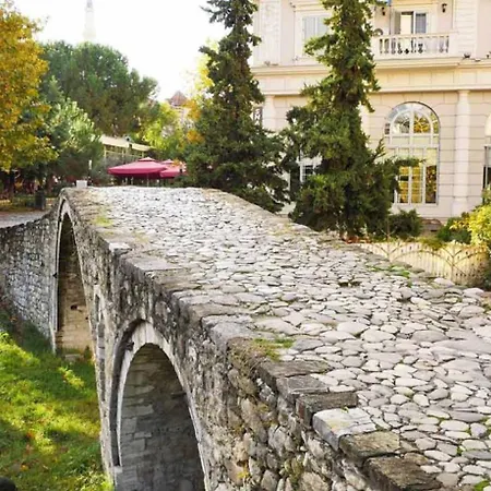 Tirana Center - Family & Friends - 3Bdr - Perfect For 8 Apartment Tirana