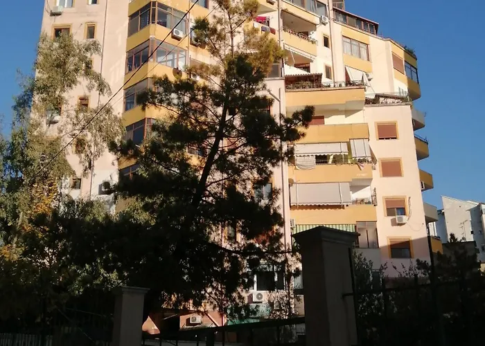 Appartement Collective Harmony 3 Bedroom Ideal For Business & Groups Tirana