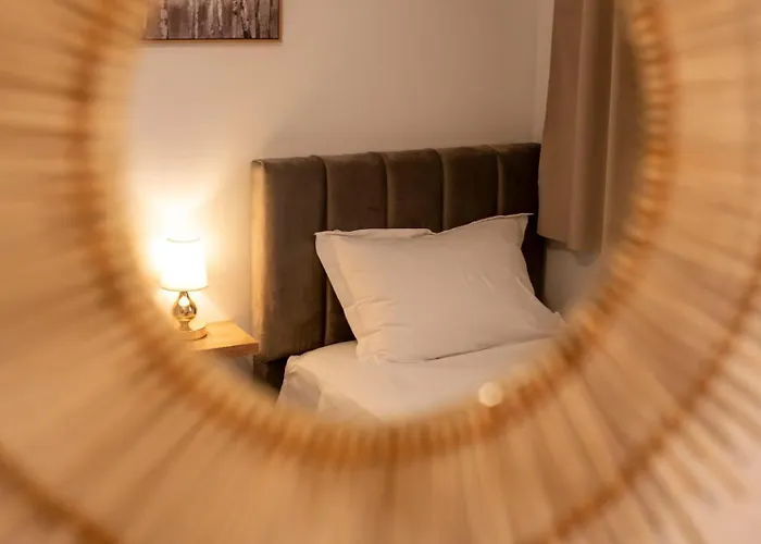 Appartement Collective Harmony 3 Bedroom Ideal For Business & Groups Tirana