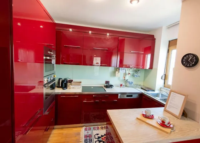 Appartement Collective Harmony 3 Bedroom Ideal For Business & Groups Tirana