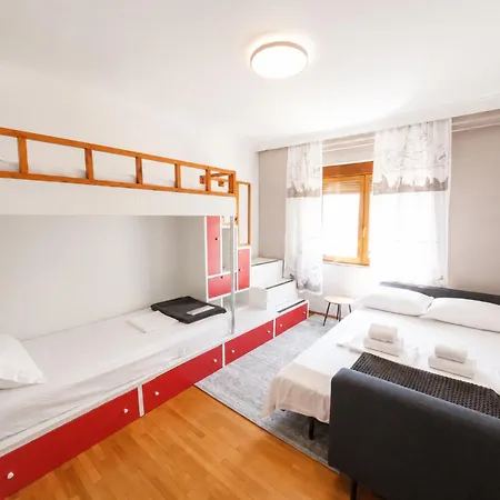 Apartment Rare Spacious 3br - Tirana
