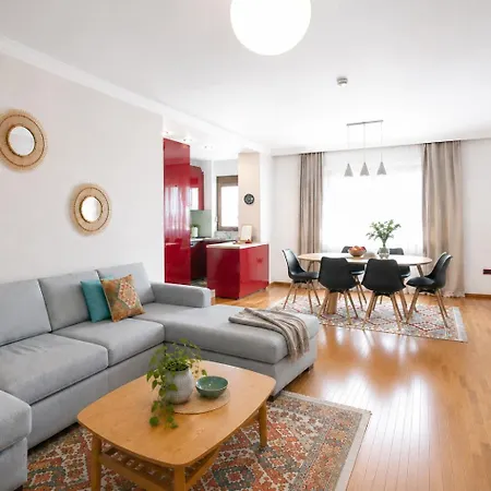 Apartment Rare Spacious 3br - Tirana
